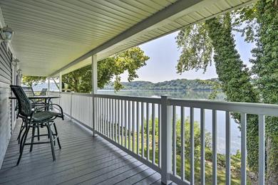 Holiday home Riverfront Port Deposit House with Deck and Yard!