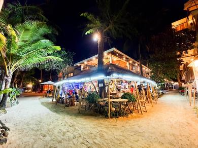 Cocoloco Beach Resort