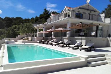 Seaside apartments with a swimming pool Mudri Dolac, Hvar - 4050