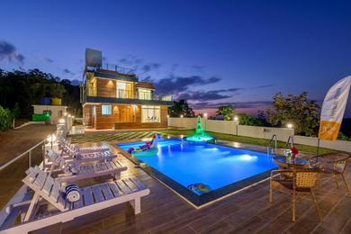 Villa SaffronStays Tranqvilla, Murbad - luxury pool villa with panoramic mountain views