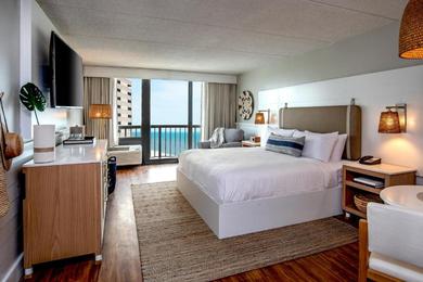 Hotel Ashore Resort & Beach Club