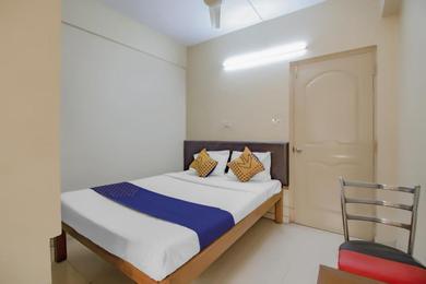 Hotel SPOT ON 76312 Sri Balaji Comforts