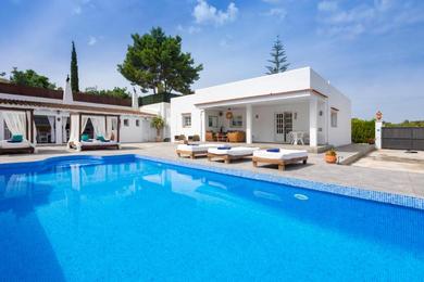 Villa Villa in Ibiza Town with private pool, sleeps 810 - Villa Isabelle