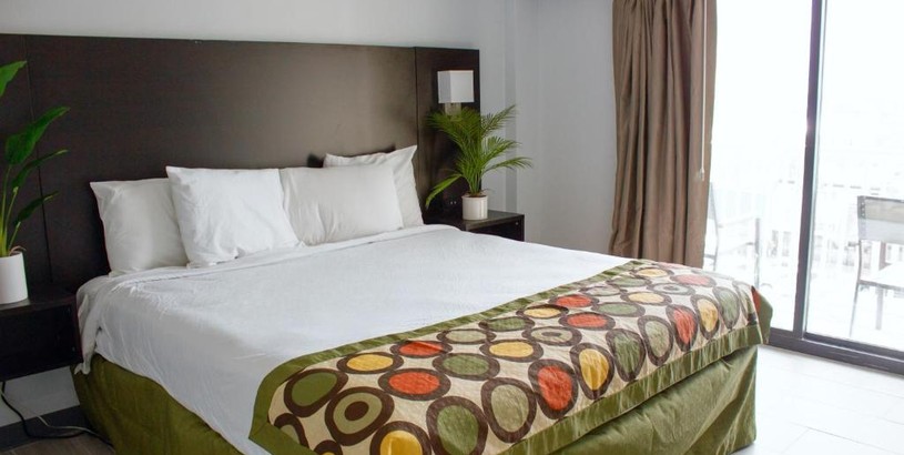 Hotel Sun & Sand Resort Oceanfront Suites