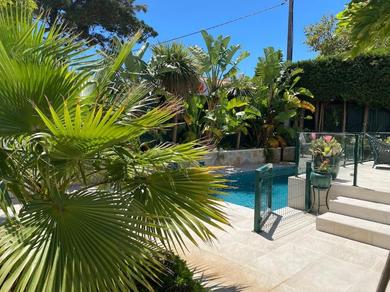Отель Charming cottage, pool & garden by Guincho beach