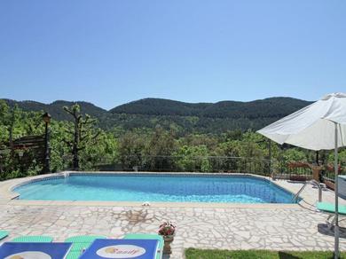 Holiday home Gorgeous Holiday Home in Bagnols en For t with Private Pool
