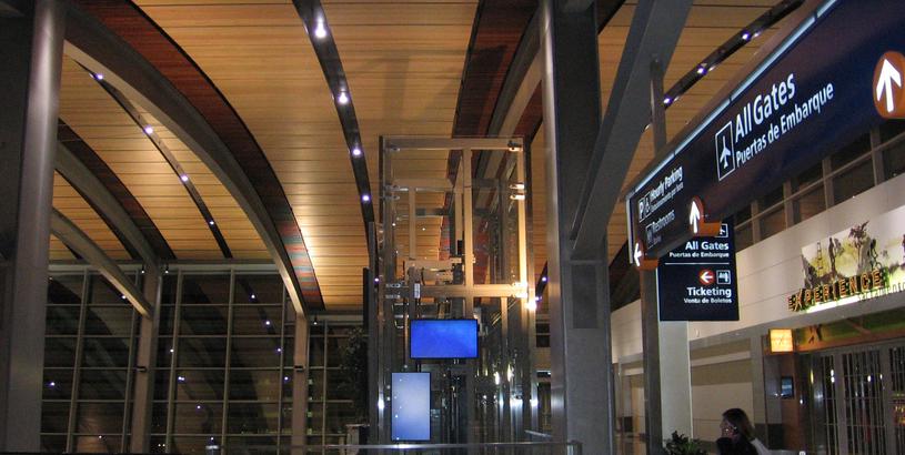 Аэропорт Метрополитан (SMF), Сакраменто, Соединенные Штаты