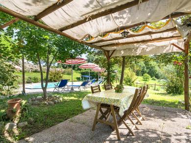 Дом отдыха Delightful Holiday Home in Cagli with Shared Swimming Pool