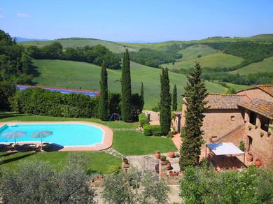 Дом отдыха Luxurious Farmhouse in Montalcino with Pool