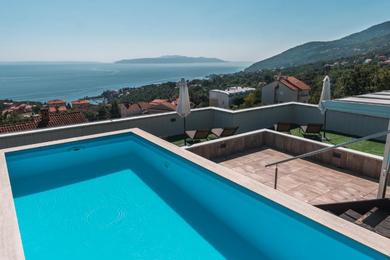 Apartments Apartment Mara Opatija with rooftop swimming pool