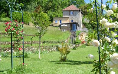 Holiday home Amazing home in Cnac-et-Saint-Julien with 2 Bedrooms, Outdoor swimming pool and WiFi