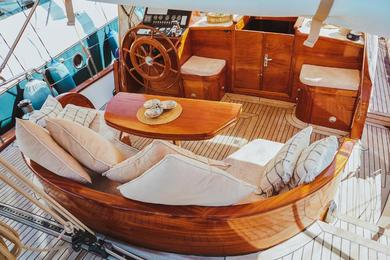 Boat The Opportunity to Live on a sailing yacht in Bodrum Marina
