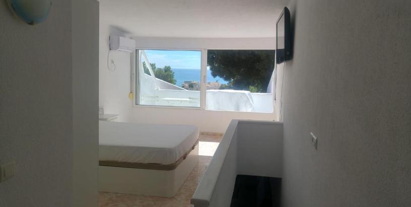 Апартаменты Duplex with views to the sea and the rock of GIbraltar
