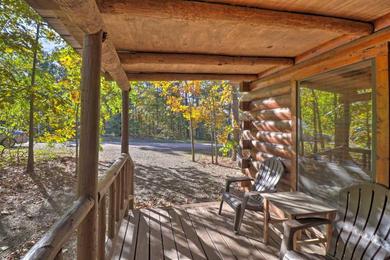Holiday home Broken Bow Cabin with Hot Tub and BBQ - 4 Mi to Lake!