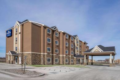Отель Microtel Inn & Suites By Wyndham Moorhead Fargo Area