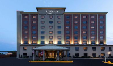 Hotel Niagara Riverside Resort; BW Premier Collection