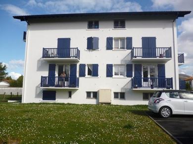 Apartments Appartement Cambo-les-Bains, 3 pièces, 4 personnes - FR-1-495-54