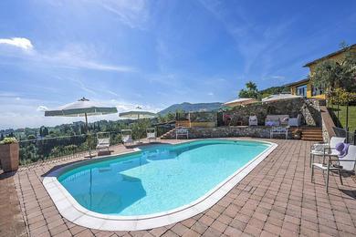 Вилла Cantagrillo-Casalguidi Villa Sleeps 8 with Pool and Air Con