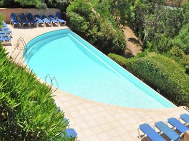 Holiday home Lovely Holiday Home in Th oule sur Mer with Pool