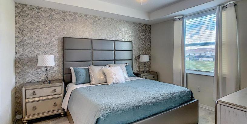 Holiday home Luxury Brand NEW 2 bedroom apt near DISNEY!