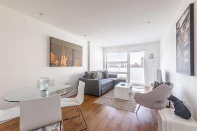 Apartments Luxury 2-Bed Flat parking and close to the tube