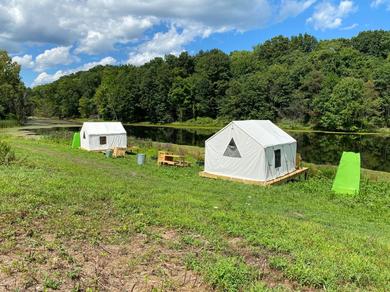 Люкс-шатер Tentrr Signature - Lakeside Tents in Historic Orchard
