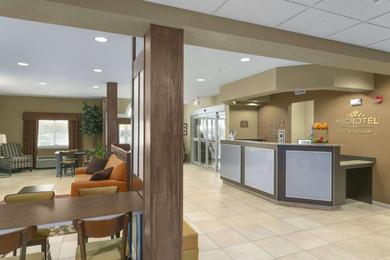 Hotel Microtel Inn & Suites by Wyndham Minot
