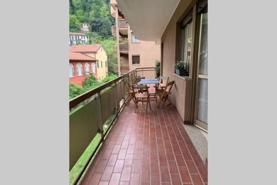Apartments Lario Promenade: family friendly apartment in Como