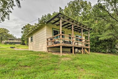Holiday home Pet-Friendly Kentucky Lake Cabin with Lake View
