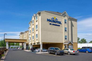 Отель Microtel Inn & Suites by Wyndham Niagara Falls