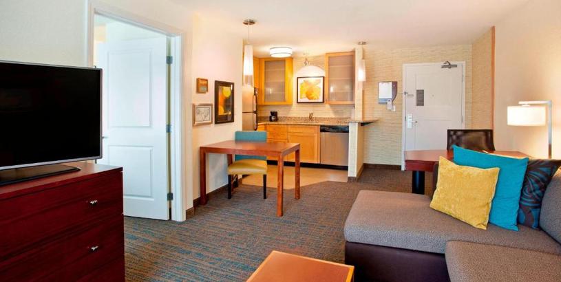 Отель Residence Inn by Marriott Portland Airport at Cascade Station