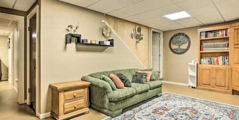 Holiday home Pet-Friendly Conyers Cabin - 23 Miles to Atlanta!