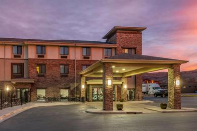 Отель Sleep Inn & Suites Moab near Arches National Park