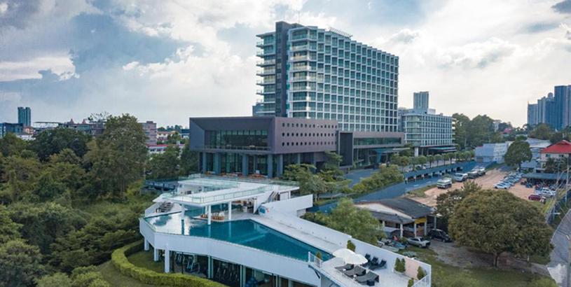 Отель Tsix5 Phenomenal Hotel Pattaya
