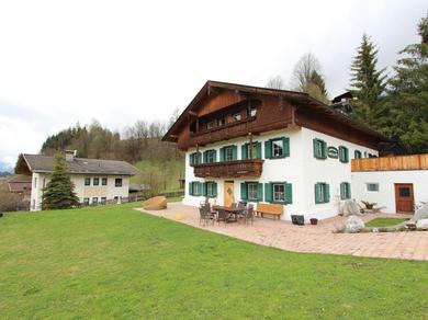 Апартаменты Rustic Holiday Home near Ski Area in Hopfgarten im Brixental