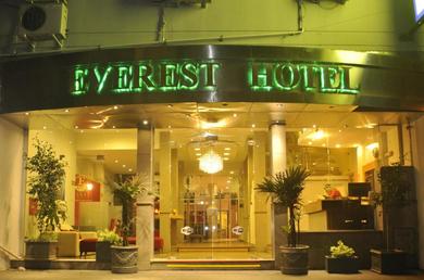 Отель Hotel Everest