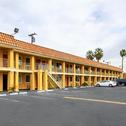 Отель Econo Lodge San Bernardino I-215