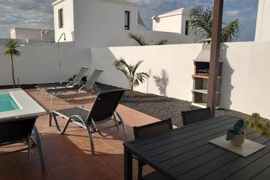 Вилла Modern Villa in Playa Blanca with private pool