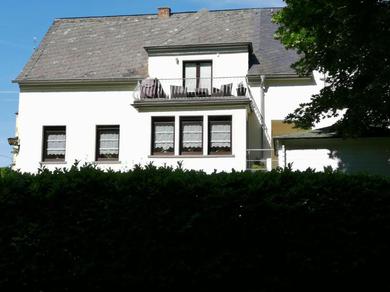 Апартаменты Tasteful Apartment in Trittenheim with Terrace and Garden