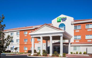 Отель Holiday Inn Express Hotel & Suites Oroville Southwest, an IHG Hotel