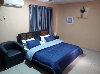 Guest house StayCation Suites And Apartment