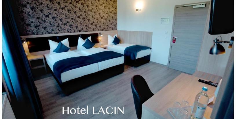 Отель Hotel LACIN