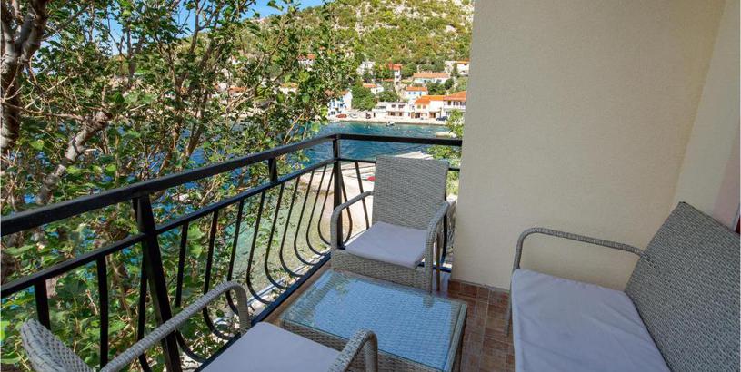  Nice apartment in Starigrad with 1 Bedrooms and WiFi
