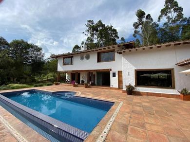 Villa Hacienda luxury travel home