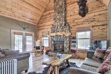 Holiday home Cozy National Forest Escape with Porch and Games!