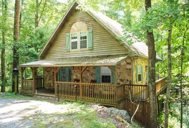 Holiday home Whispering Falls cabin