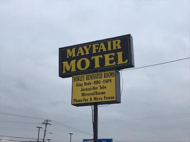Мотель Mayfair Motel