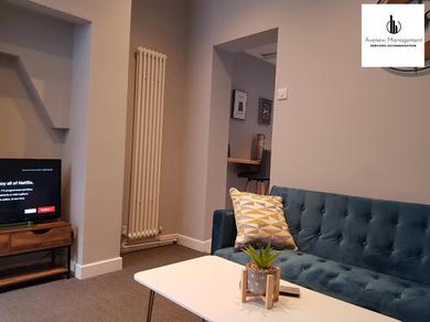 Апартаменты 1 Bedroom House by Avenew Management Serviced Accommodation Stoke-on-Trent in the heart of Potteries with Free Parking & WiFi