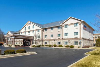Hotel Comfort Suites Stevensville – St. Joseph