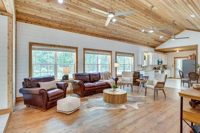 Hotel Dog-Friendly Monteagle Escape with Grill and Deck!